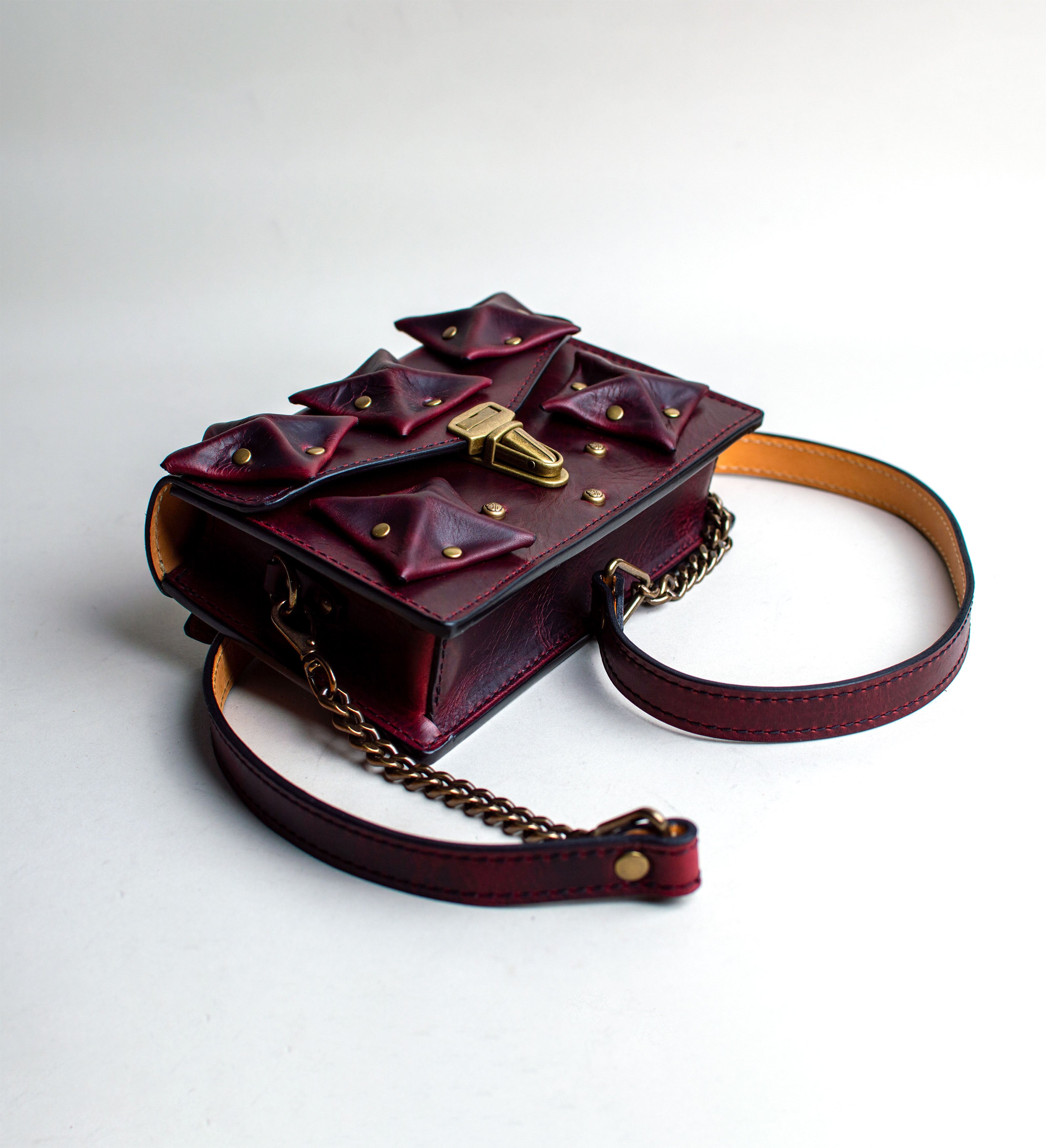 Bordeaux Leather Crossbody - Handmade in the U.S.A – Duncan
